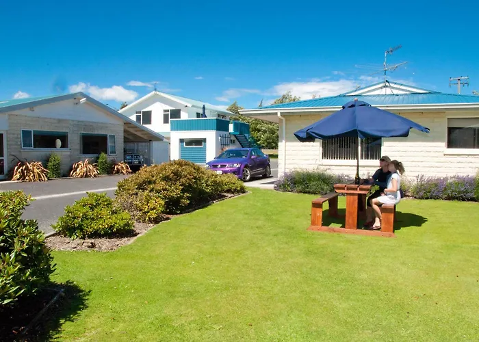 Esplanade Motels