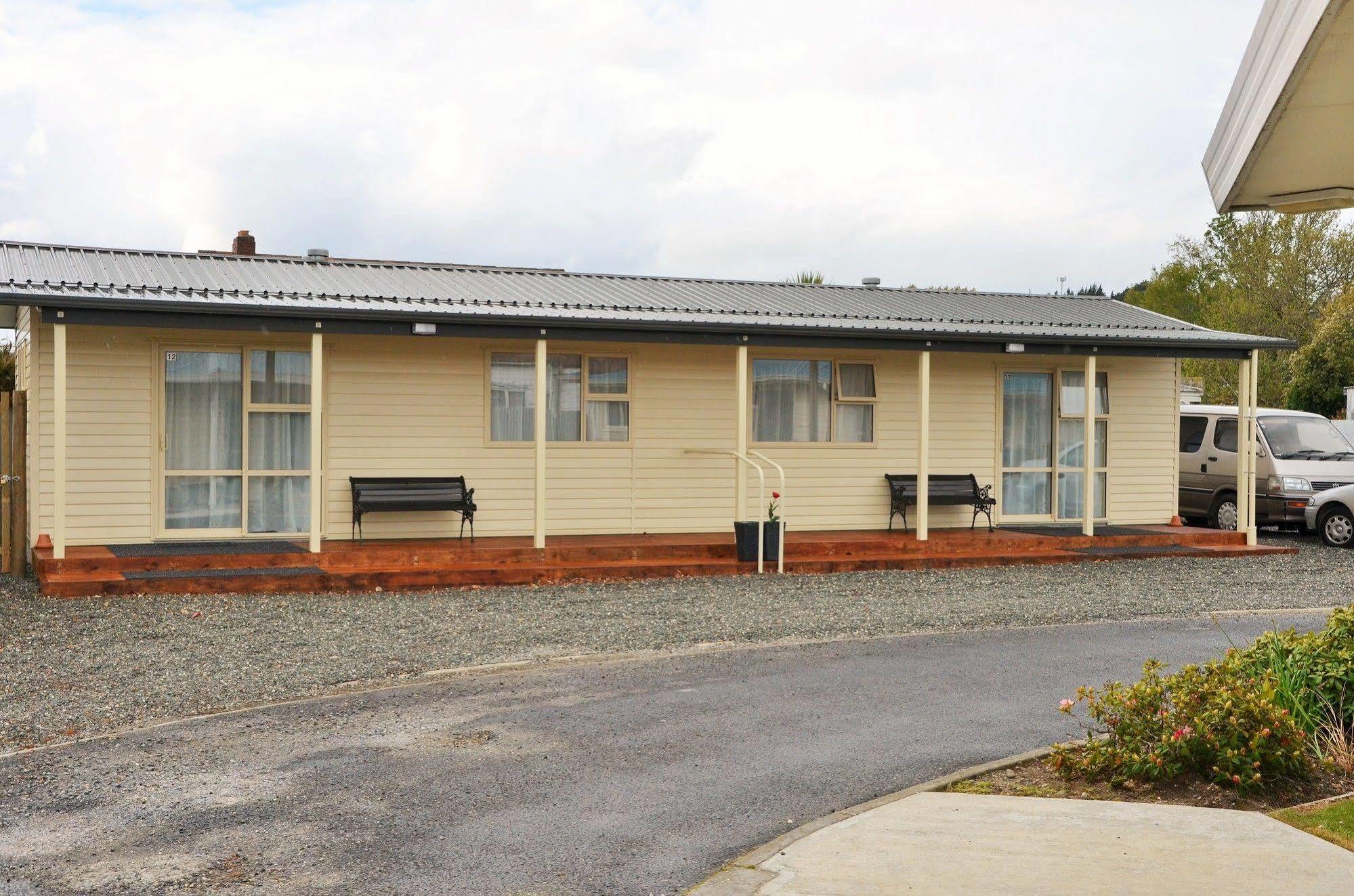 Motel Esplanade 3*