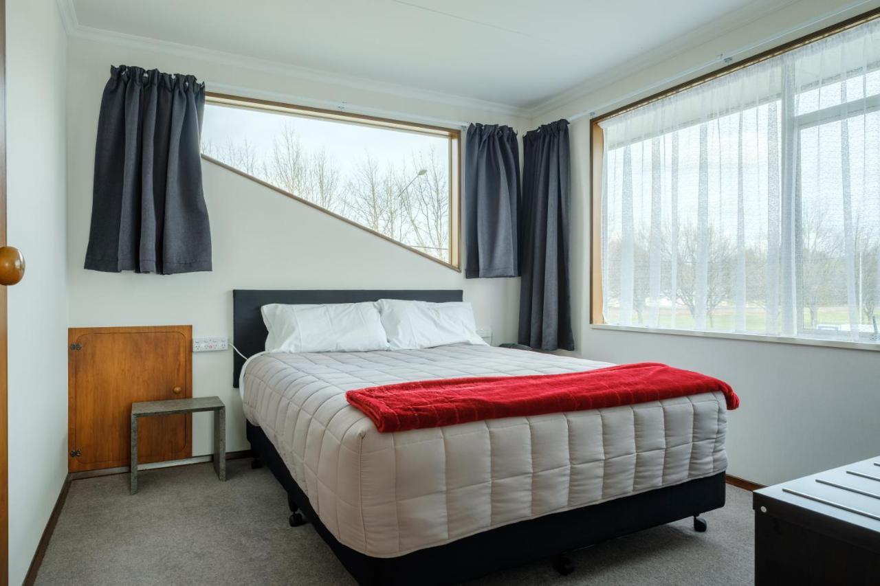 Esplanade Motel